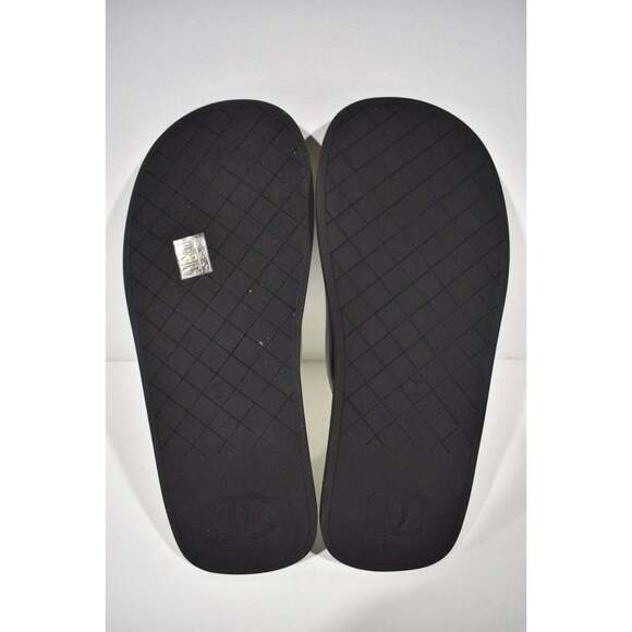 Chanel 22P Black White Lambskin Padded Pool Thong Logo Mule Slide Flat Sandal 42 - Picture 12 of 12